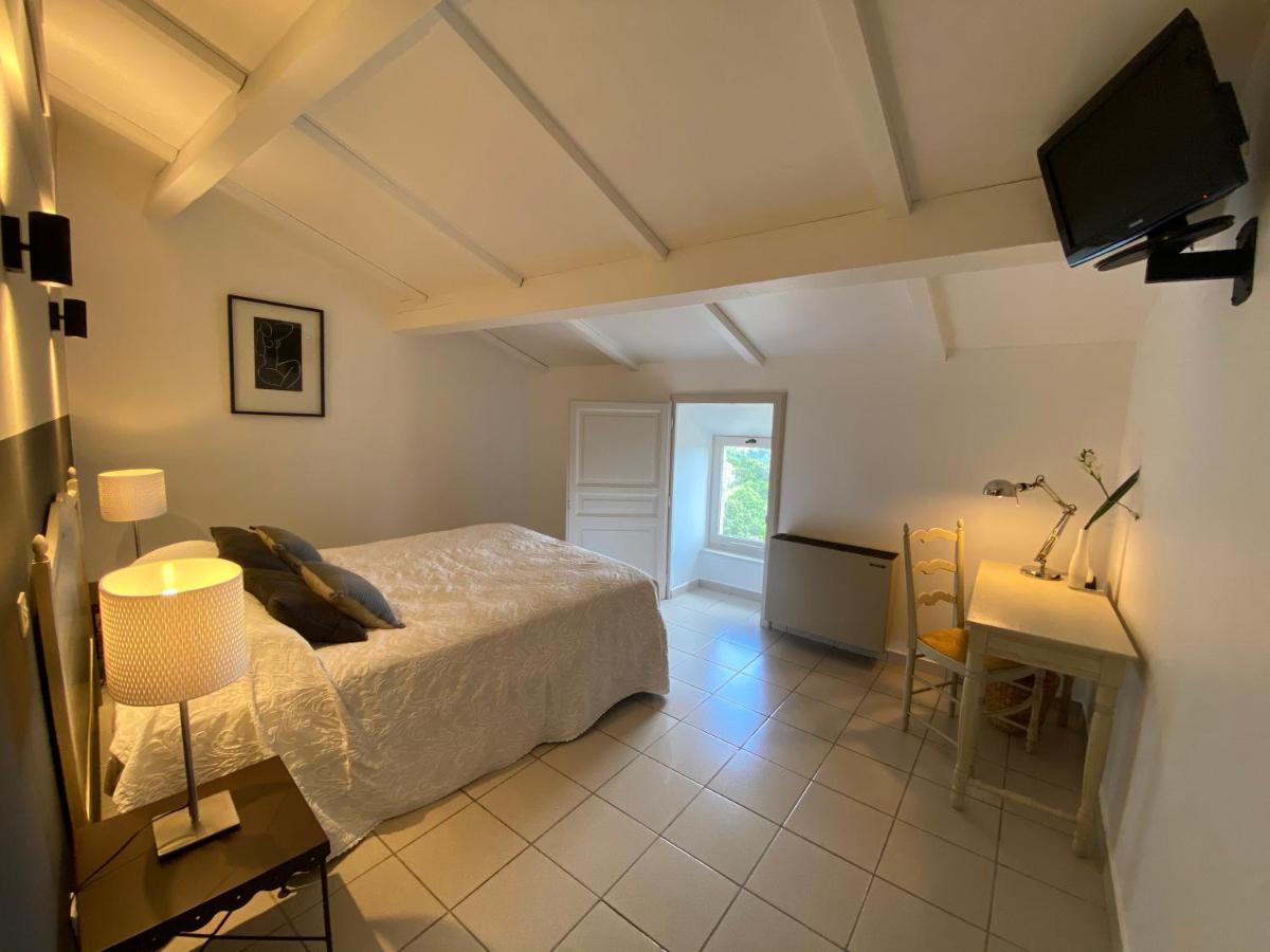Auberge De La Tour De Brison Sanilhac  Екстер'єр фото
