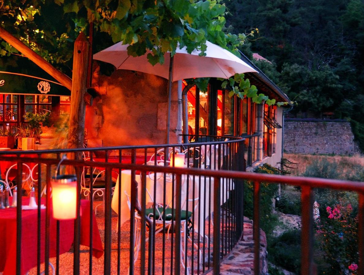 Auberge De La Tour De Brison Sanilhac  Екстер'єр фото