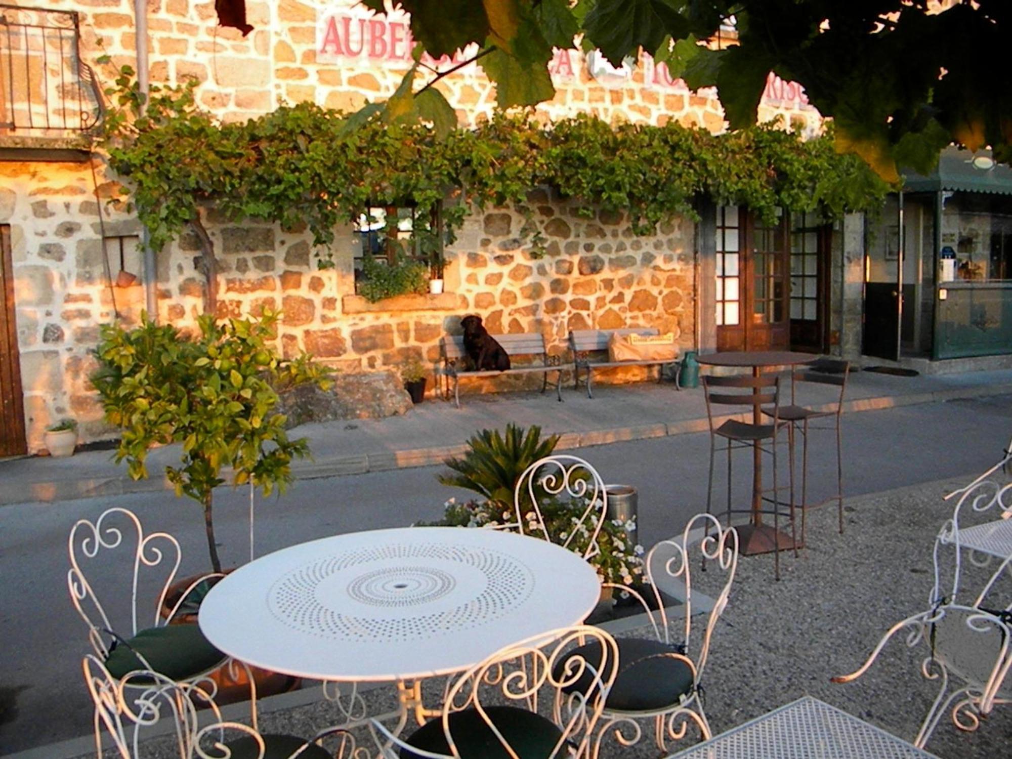 Auberge De La Tour De Brison Sanilhac  Екстер'єр фото