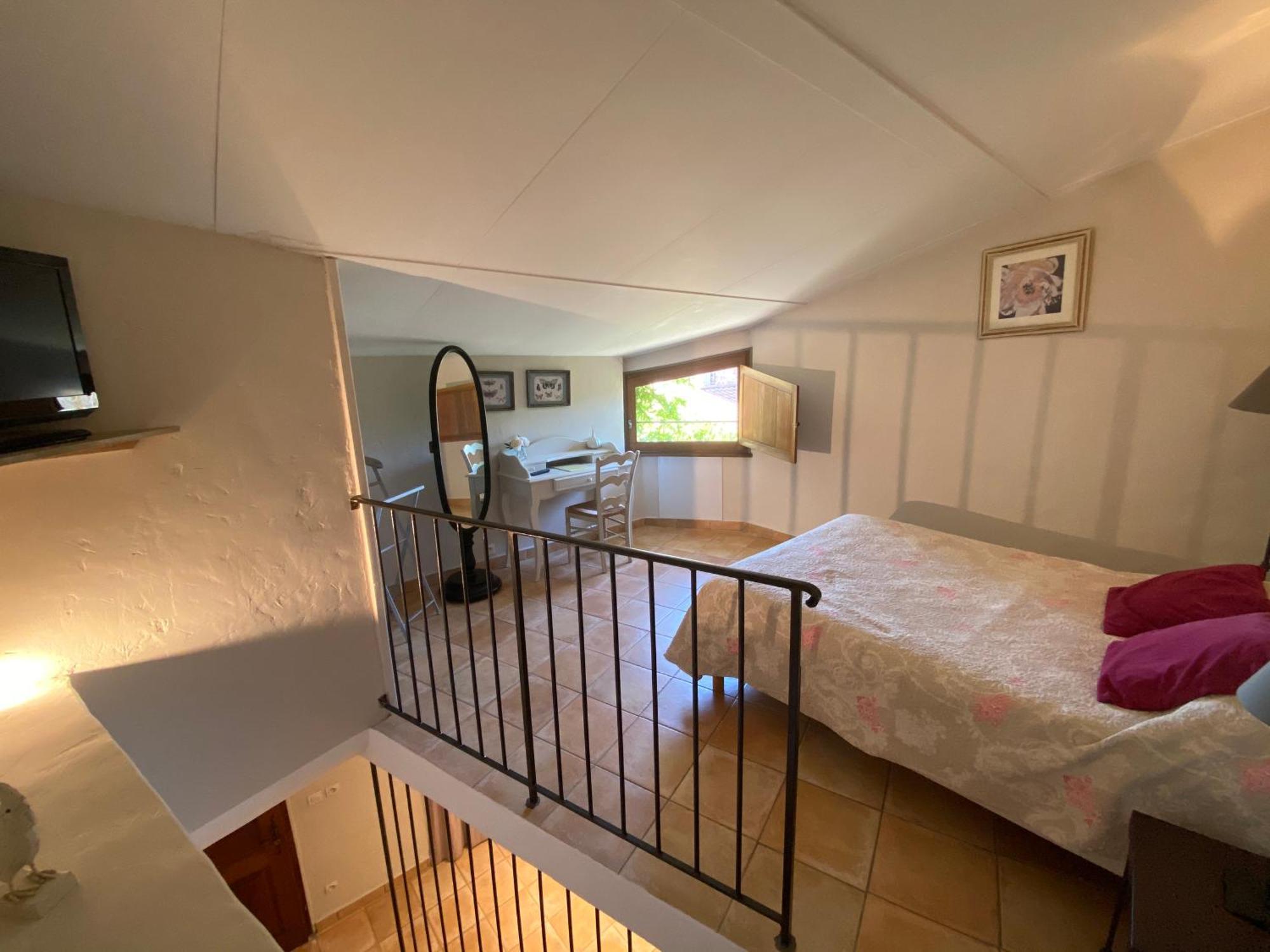 Auberge De La Tour De Brison Sanilhac  Номер фото